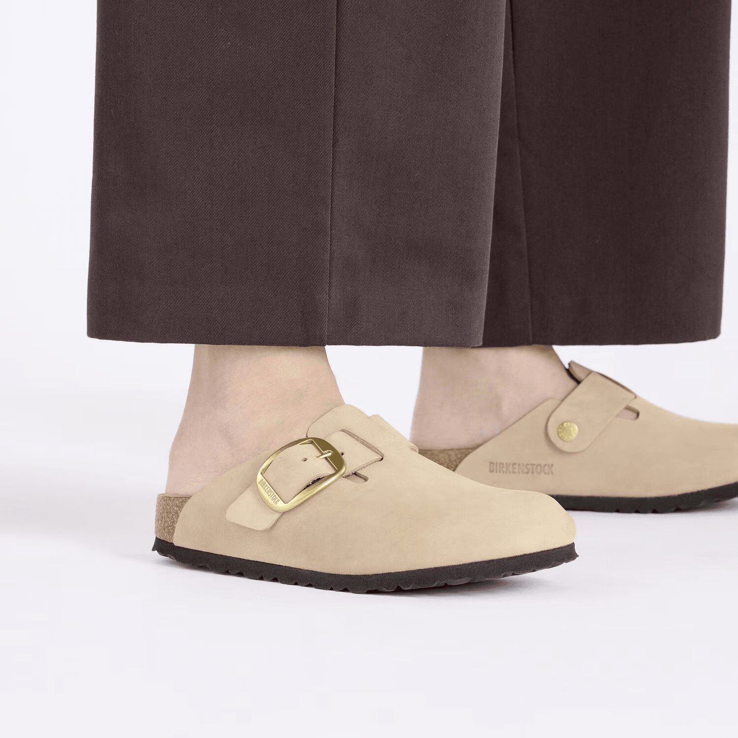 Big Buckle Nubuck Leather in Sandcastle